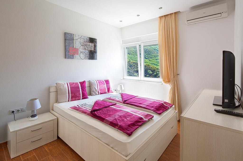 Montelux Apartments Budva Room photo