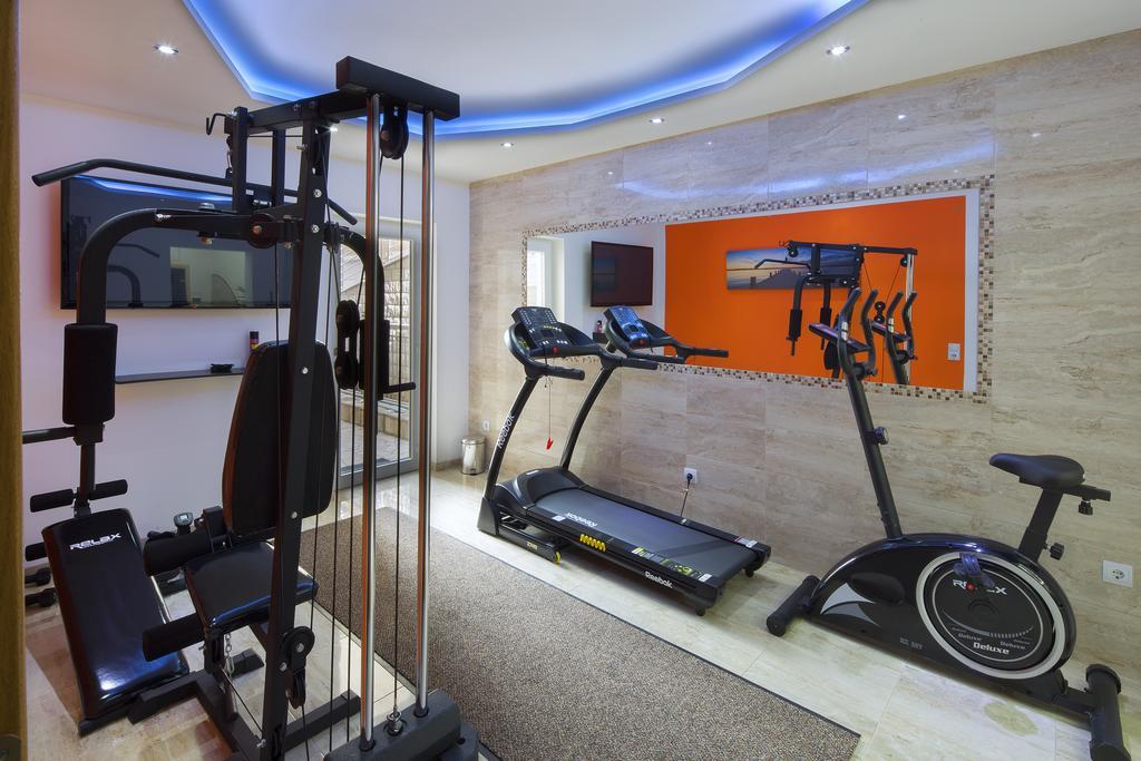 Montelux Apartments Budva Room photo